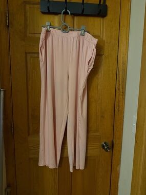 Women's Wide-Leg Lounge Pants — Soft Pink Relaxed Sleepwear
